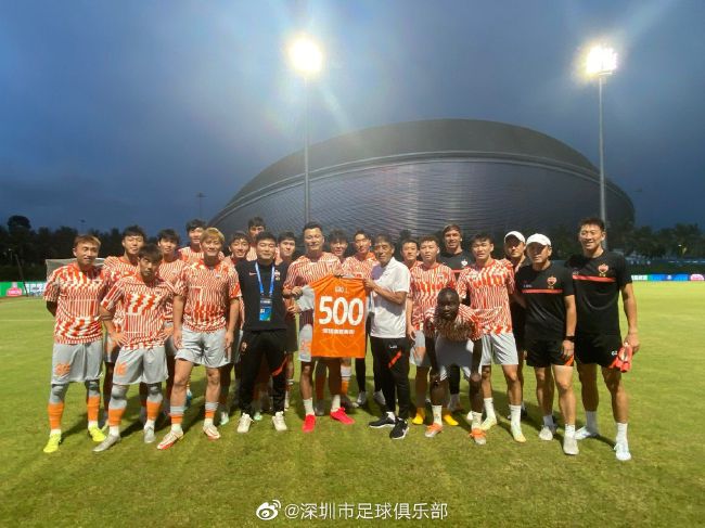 与之同日上映的《爱探险的朵拉：消失的黄金城》上榜第三